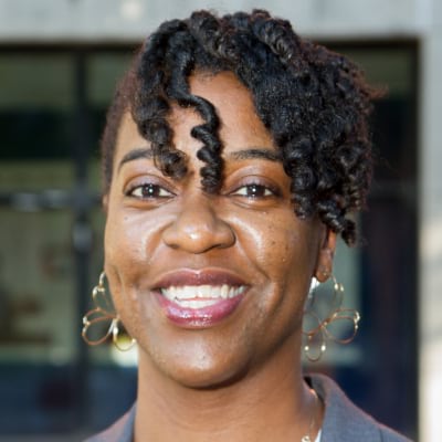 Suneye Rae Holmes